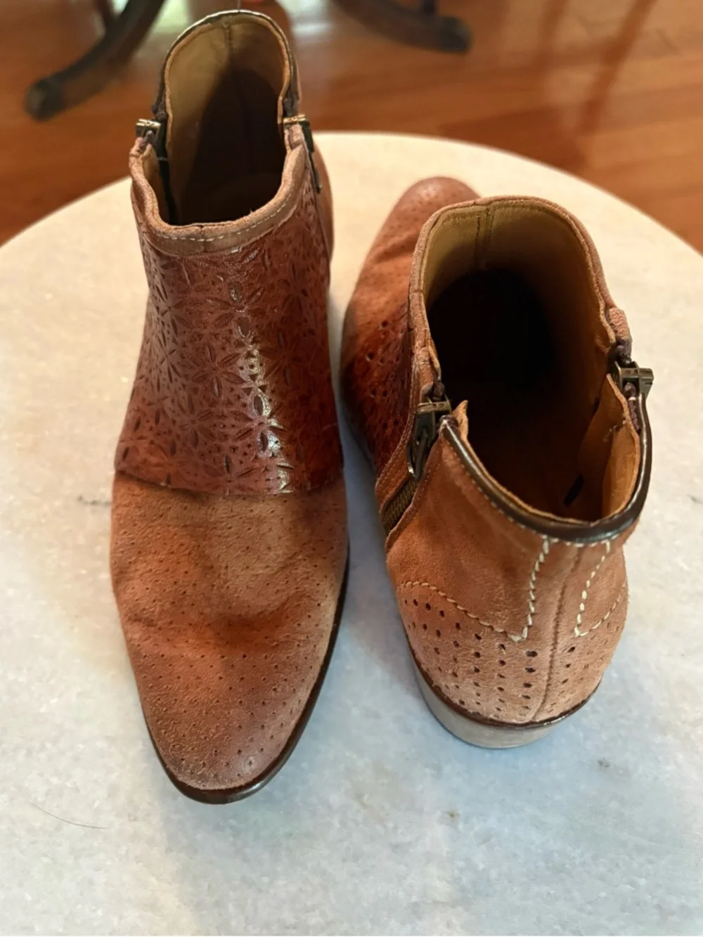 Sundance cognac craftsmanship by Vero Cuoio, Italy